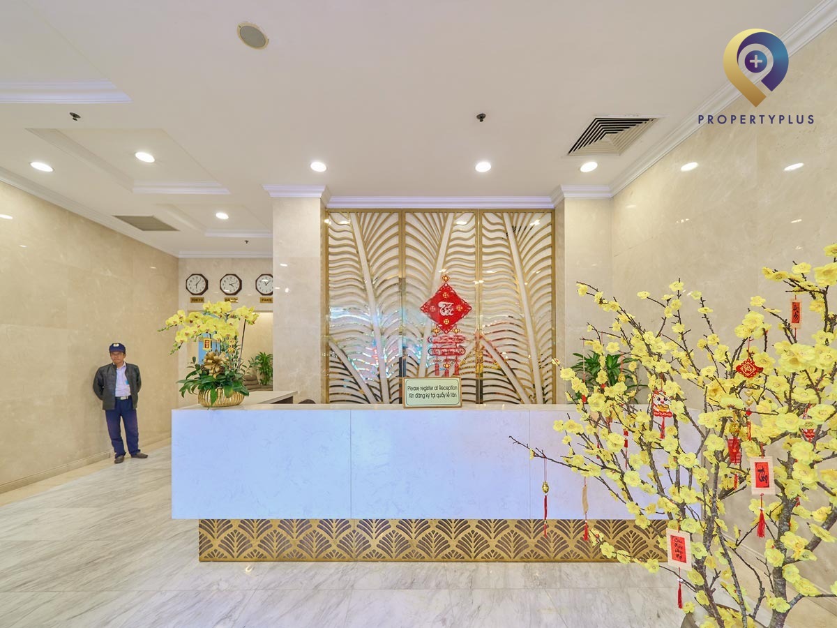 Reception area of Hòa Bình Tower with modern design and friendly staff.